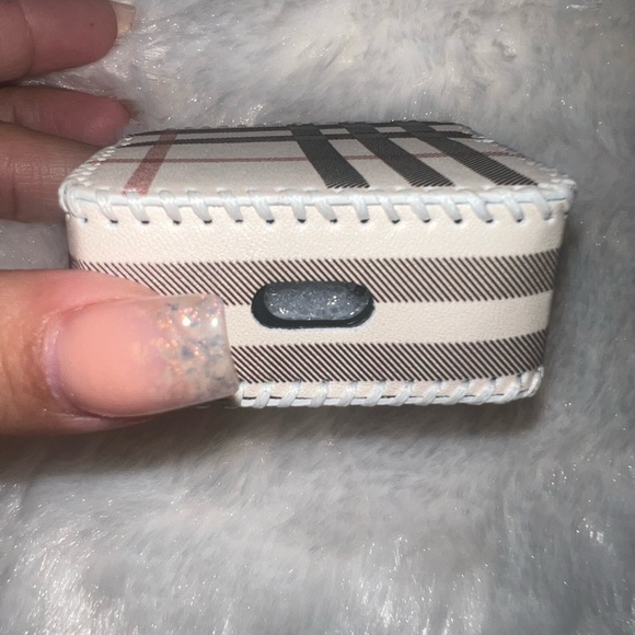 AirPods case pro - Picture 4 of 4